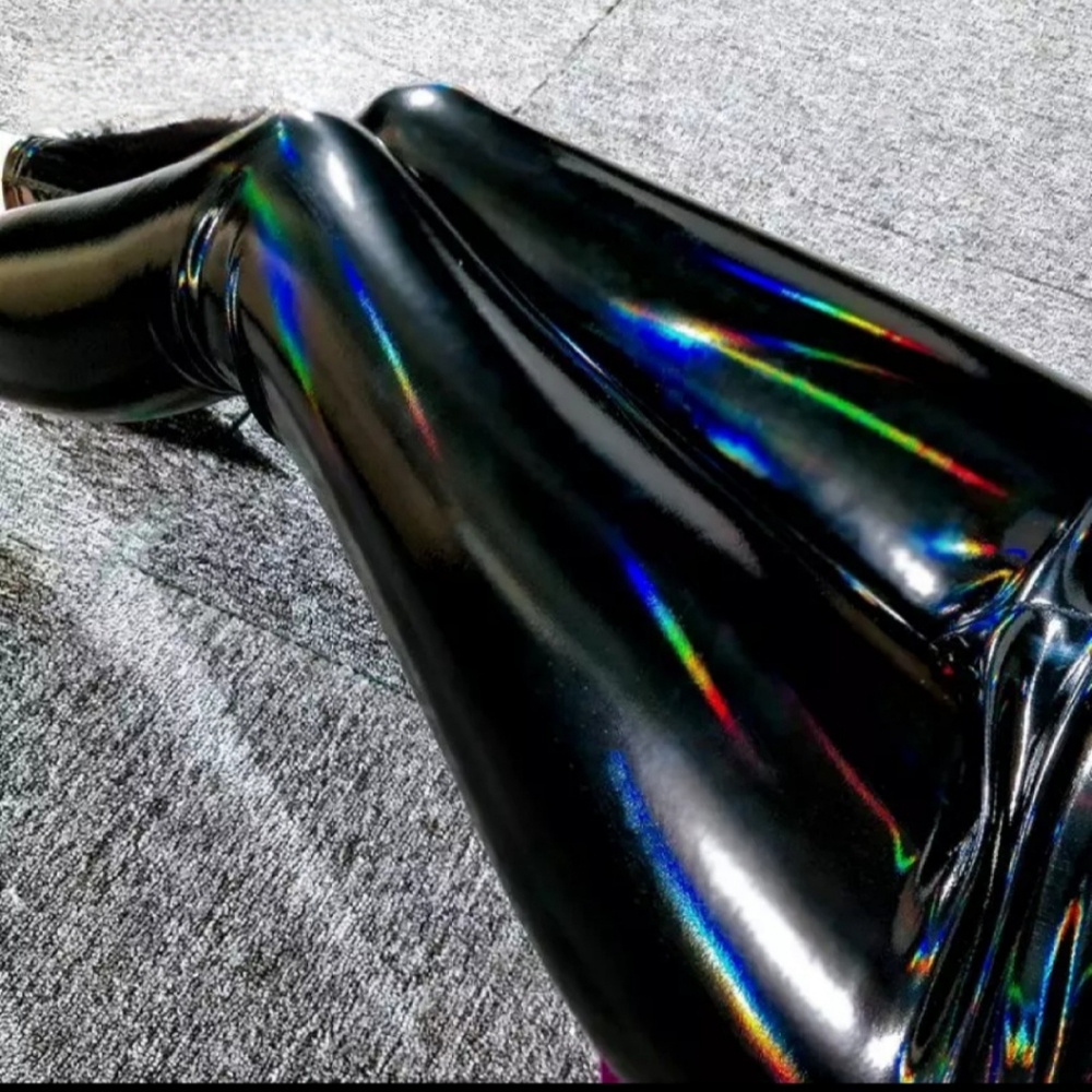 PVC STRETCH Iridescent 'Oil Slick' Leggings - Picture 8 of 16
